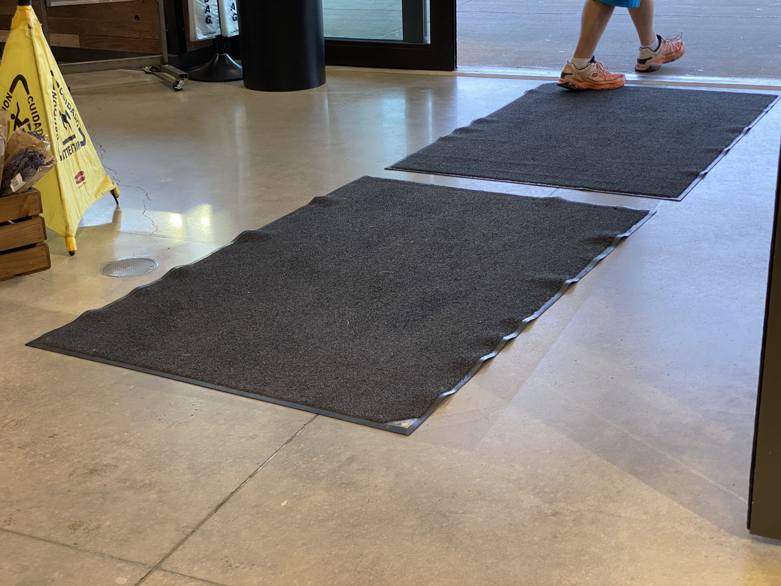 Rippled mat